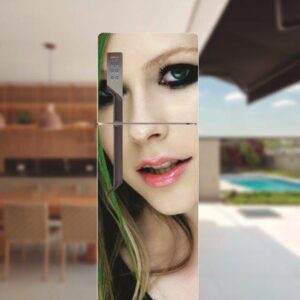 145-2.jpg Adesivo de Geladeira Avril Lavigne