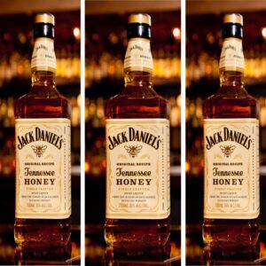 309.jpg Adesivo de Geladeira Cervejas, Refri e Whisky