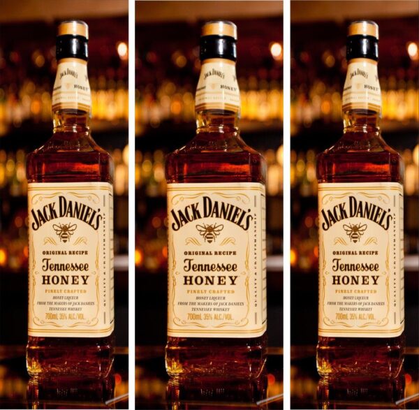 309.jpg Adesivo de Geladeira Cervejas, Refri e Whisky